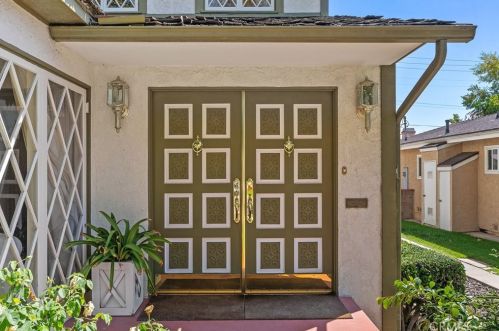 444 Orlena Ave, Long Beach, CA 90814-1851