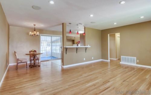 6100 Henderson Dr, La Mesa CA  91942-4016 exterior