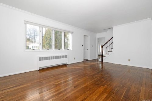 7 Alden Pl, Hartsdale NY  10530-2916 exterior