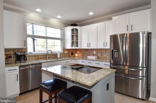 14276 Town Commons Way, Gainesville VA  20155-1497 exterior