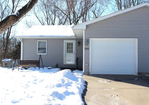 3026 Marion Rd, La Crosse, WI 54601-8111