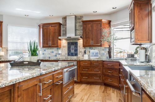 1801 Bolling Pl, Folsom, CA 95762-5979