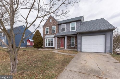 12 Regal Ct, Bear, DE 19701-1403