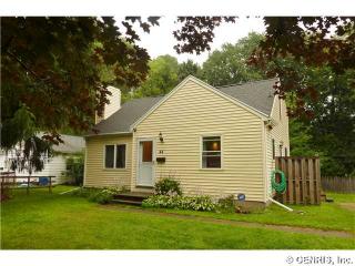 44 Kuebler Dr, Rochester, NY 14624-3939