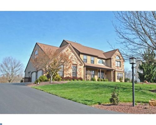 1034 Skyline Cir, Norristown, PA 19403-1838