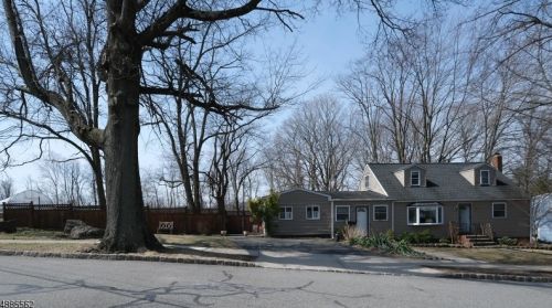 42 Hillairy Ave, Morristown, NJ 07960-3125