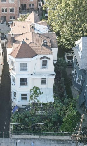 26-18 14th St, Long Island City, NY 11102-3721