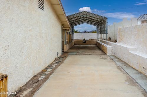 2387 Hillside Ln, Lake Havasu City, AZ 86404-2069