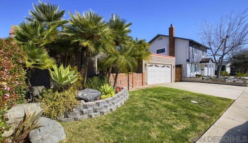 8711 Robles Dr, San Diego, CA 92119-1429
