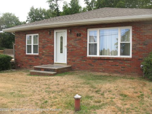 82 Gravel Hill Rd, East Freehold, NJ 07728-8254