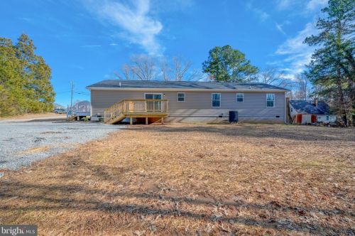 8940 Virginia St, Amelia VA  23002-4827 exterior