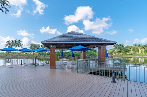 3975 Deer Crossing Ct, Naples FL  34114-6406 exterior
