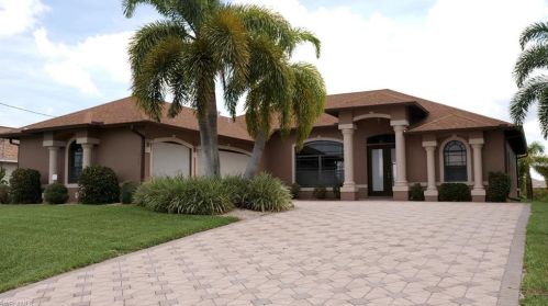 907 18th St, Cape Coral, FL 33909-5310