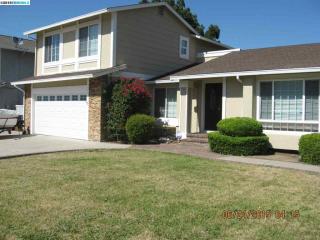 2345 Lafayette Dr, Antioch, CA 94509-5871