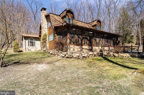 130 Pine St, Siddonsburg, PA 17019-9406