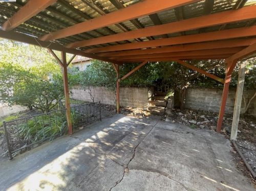 3539 Joaquin Miller Rd, Oakland CA  94602-2649 exterior