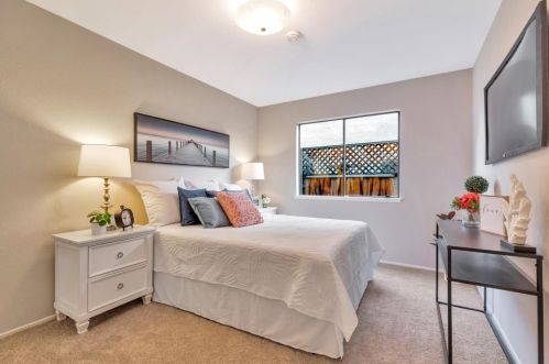 1066 Cross Springs Ct, San Jose CA  95120-1516 exterior