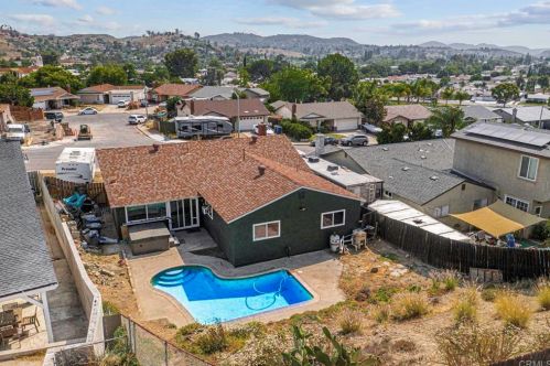 13268 Laurel St, Lakeside CA  92040-3326 exterior