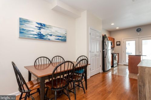 726 24 St, Philadelphia PA 19146-2540 exterior