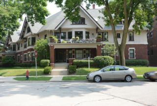 2664 Hackett Ave, Milwaukee WI  53211-2640 exterior