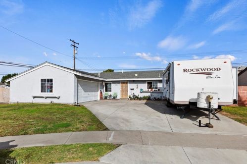 6501 Clementine Cir, Buena Park, CA 90620-4512