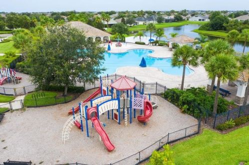 12704 Adventure Dr, Riverview FL exterior