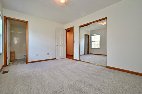 1468 Afton Dr, Florence KY  41042-8510 exterior