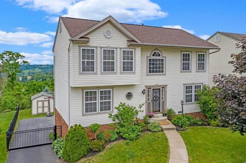305 Forest Dr, Canonsburg, PA 15317-1861