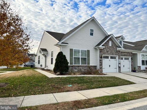 41 Cresthaven Ln, Dover, DE 19901-6455