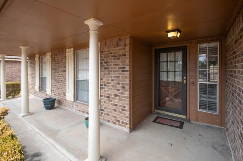8427 Stagewood Dr, Humble, TX 77338-2762