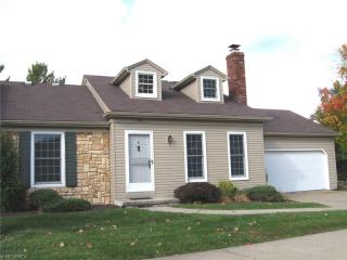 176 Sturbridge Dr, Medina, OH 44256-2858
