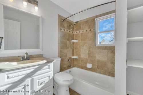 60 Greenwood Loop Rd, Bricktown NJ  08724-1254 exterior