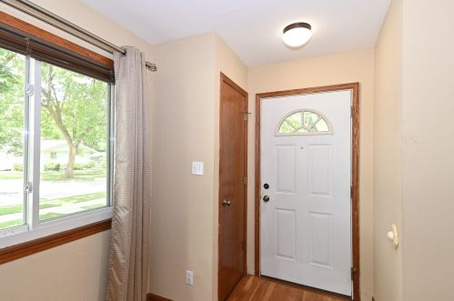 363 Western Ave, Waukesha, WI 53188-3167