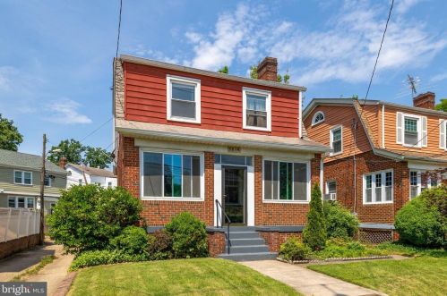 3814 20th St, Washington, DC 20018-3040