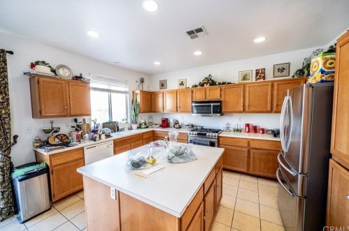 13239 Cabazon Way, Victorville, CA 92395-5514