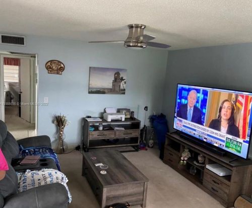 367 Sheffield O, West Palm Beach, FL 33417-1554