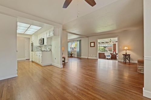 613 Mayflower St, Modesto CA  95356-1411 exterior