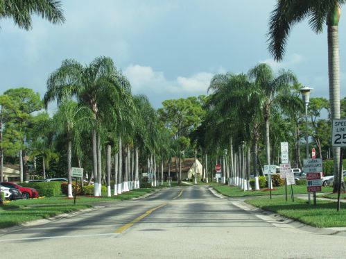 618 Sea Pine Way, West Palm Beach, FL 33415-8925