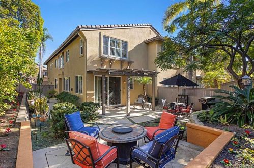 6392 Alexandri Cir, Carlsbad CA  92011-3600 exterior