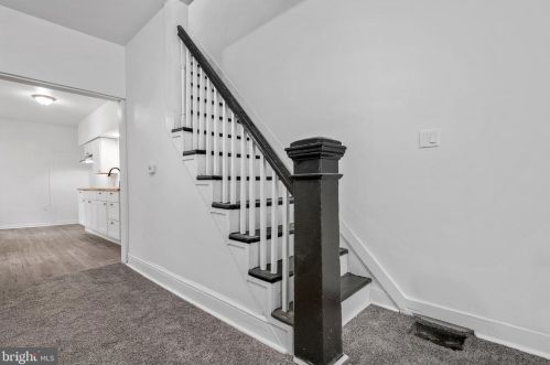 551 Howard Ave, Lancaster PA  17602-4421 exterior