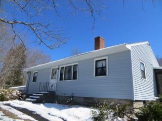 9 Floyd St, Billerica MA  01821-1120 exterior