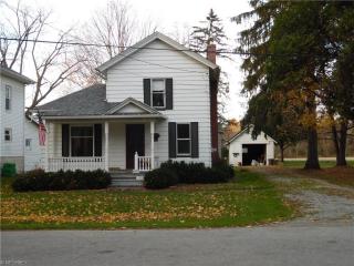 6555 Elm St, Vernon, OH 44428-9503