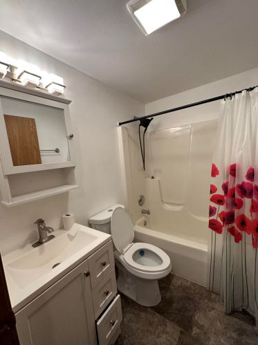 6433 103rd Ct, Milwaukee WI  53224-5251 exterior