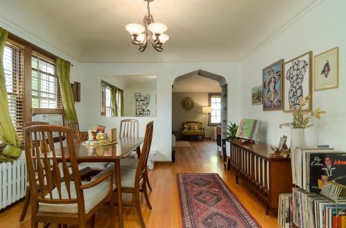 2935 Ewing Ave, Minneapolis MN 55422-3234 exterior