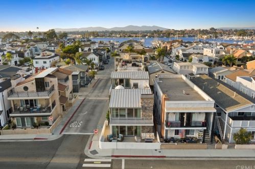 200 Balboa Blvd, Newport Beach, CA 92661-0214