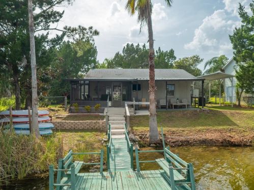 3190 Hibiscus Dr, Brooksville, FL 34607-3515
