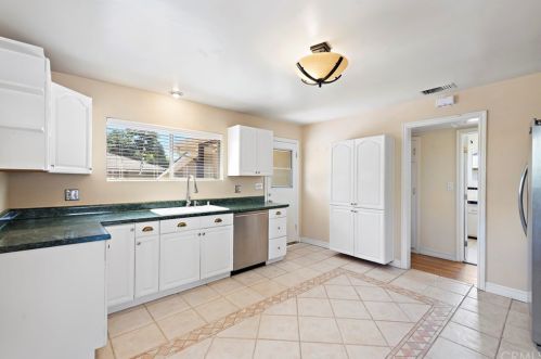 228 Waverly St, Orange CA  92866-1733 exterior