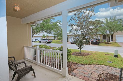 623 Bent Paddle Ln, Fort Pierce, FL 34983-3528