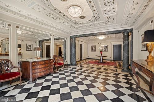 1026 16th St, Washington, DC 20002-2969