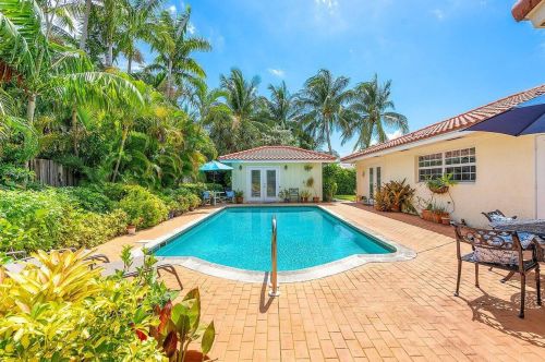 815 Canary Walk, Delray Beach, FL 33483-6103